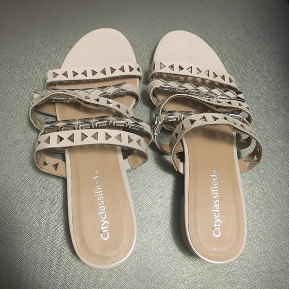 NUDE SANDALS WITH 5 DECORATIVE STRAPS - Picture 3 of 6